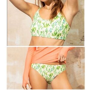 Mott50 spf 50 cactus blossom bathing suit top sure M